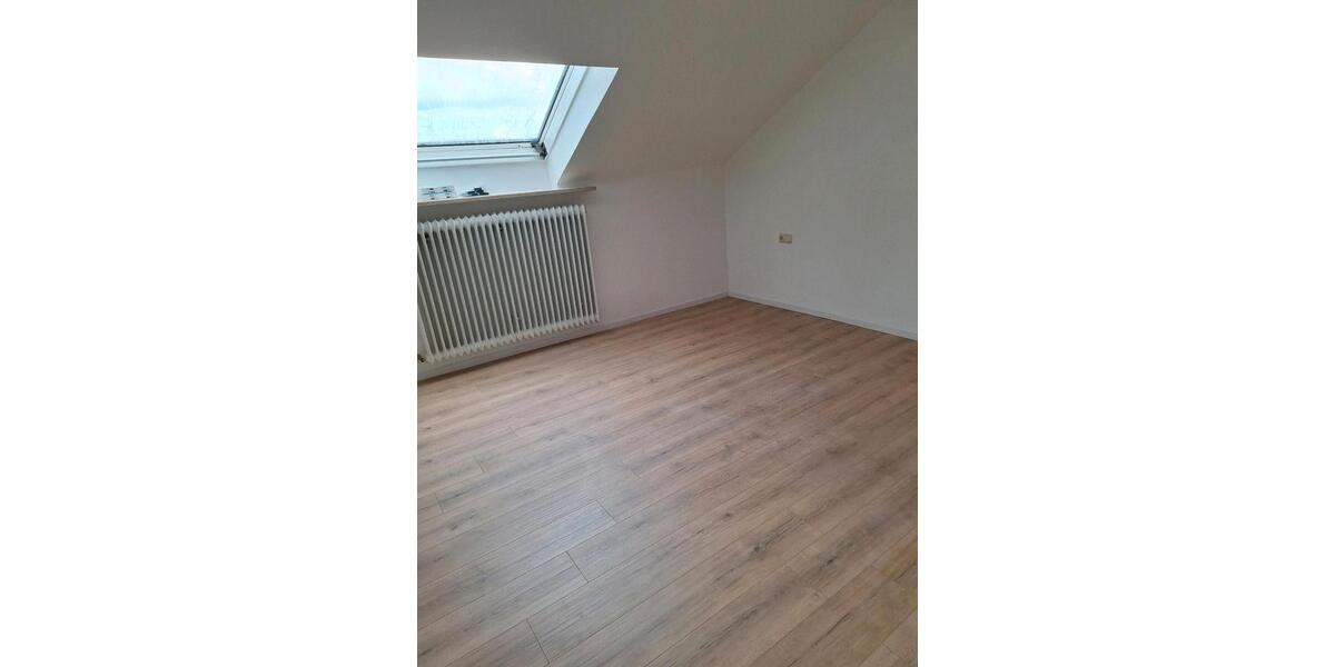 Dachgeschoßwohnung Memmingen - 2 Zimmer, 60 m&sup2;, 800&euro; | Angebot:26681355