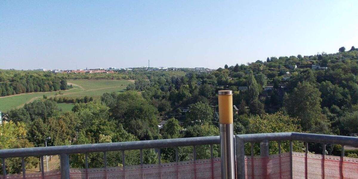 Etagenwohnung Gera Innenstadt - 4 Zimmer, 98 m&sup2;, 780&euro; | Angebot:25107779