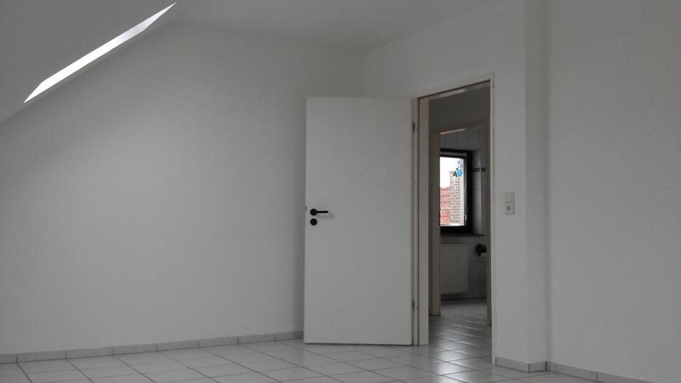 Dachgeschoßwohnung Pfungstadt - 3 Zimmer, 91 m&sup2;, 1.100&euro; | Angebot:24846665
