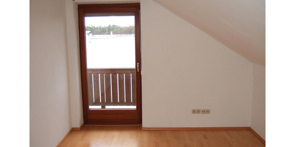 Dachgeschoßwohnung Waldkraiburg - 2 Zimmer, 36 m&sup2;, 360&euro; | Angebot:26489939