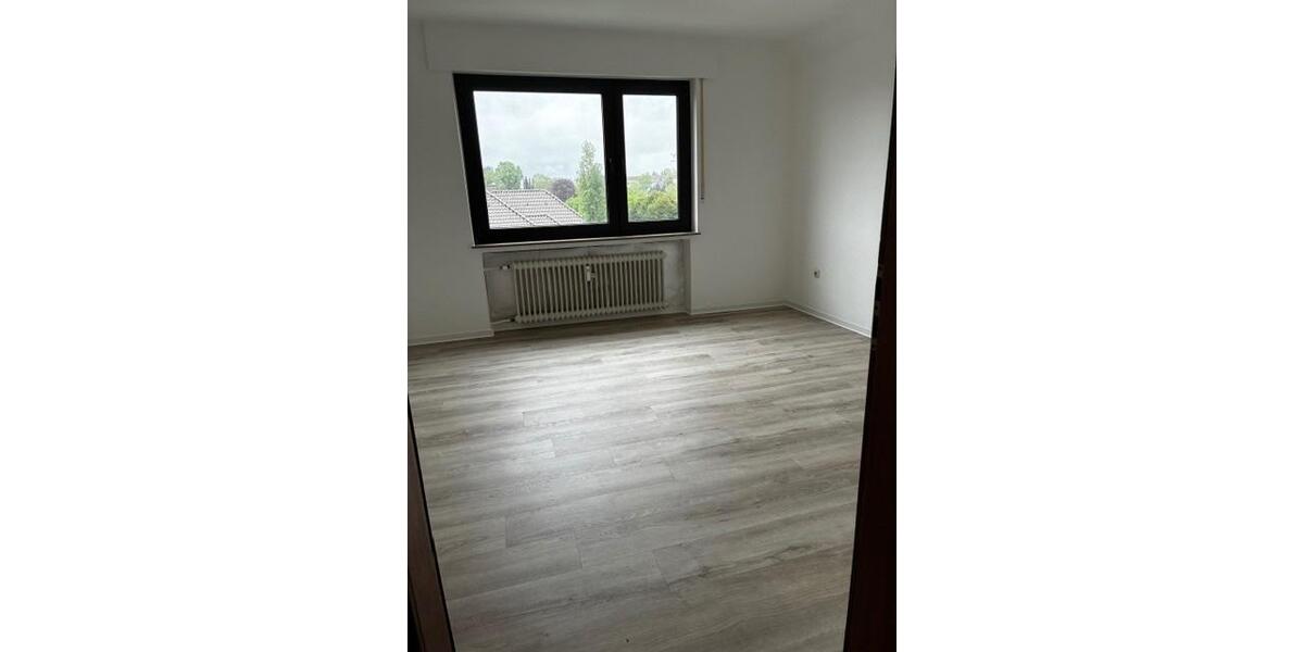 Dachgeschoßwohnung Löhne - 3 Zimmer, 70 m&sup2;, 440&euro; | Angebot:26532651