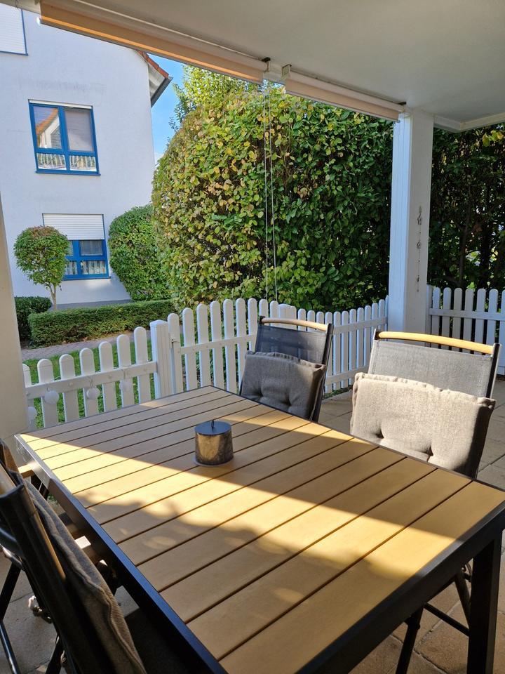 Helle 3-Zimmer Erdgeschosswohnung mit Terrasse & zwei Stellplätze zimmer