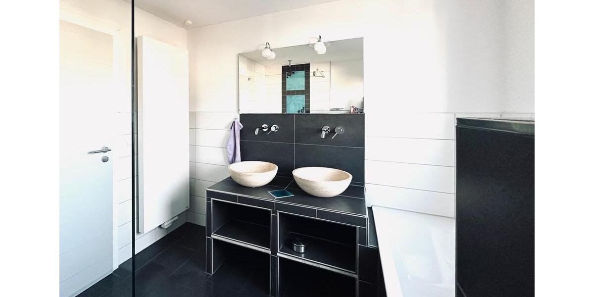 Etagenwohnung Salach - 3 Zimmer, 105 m&sup2;, 1.250&euro; | Angebot:24600210