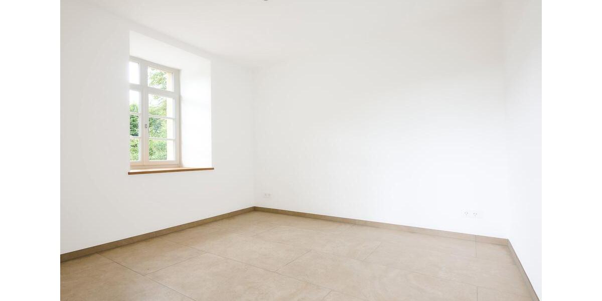 Erdgeschoßwohnung Detmold Hiddesen - 3 Zimmer, 143 m&sup2;, 1.859&euro; | Angebot:25807068