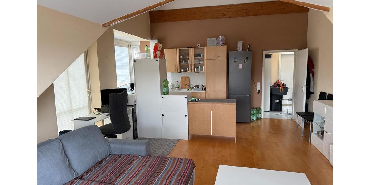 Dachgeschoßwohnung Gilching - 2 Zimmer, 50 m&sup2;, 1.350&euro; | Angebot:26604786