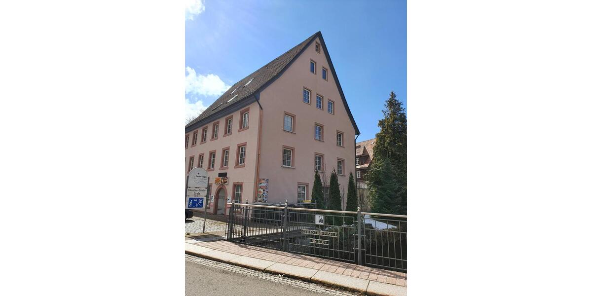 Zimmer zu vermieten mit Terrasse, direkt neben der Hochschule 2 zimmer