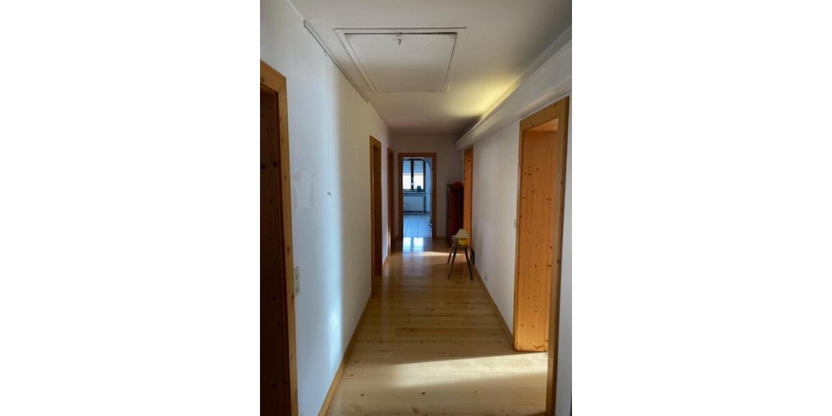 4 Zi. Wohnung mit Garten und Garage zu vermieten 4 zimmer