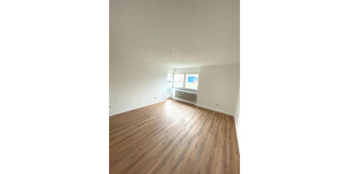 Erdgeschoßwohnung Amberg - 2 Zimmer, 52 m&sup2;, 555&euro; | Angebot:25070814