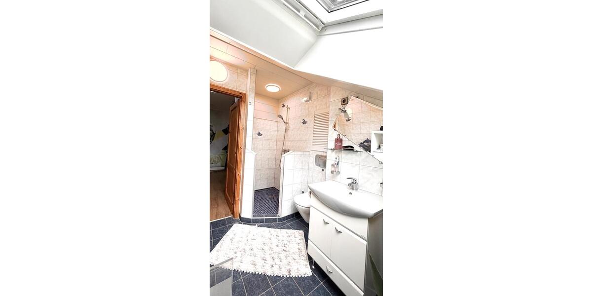 Dachgeschoßwohnung Berlin Lichtenberg - 3 Zimmer, 80 m&sup2;, 1.400&euro; | Angebot:26336509