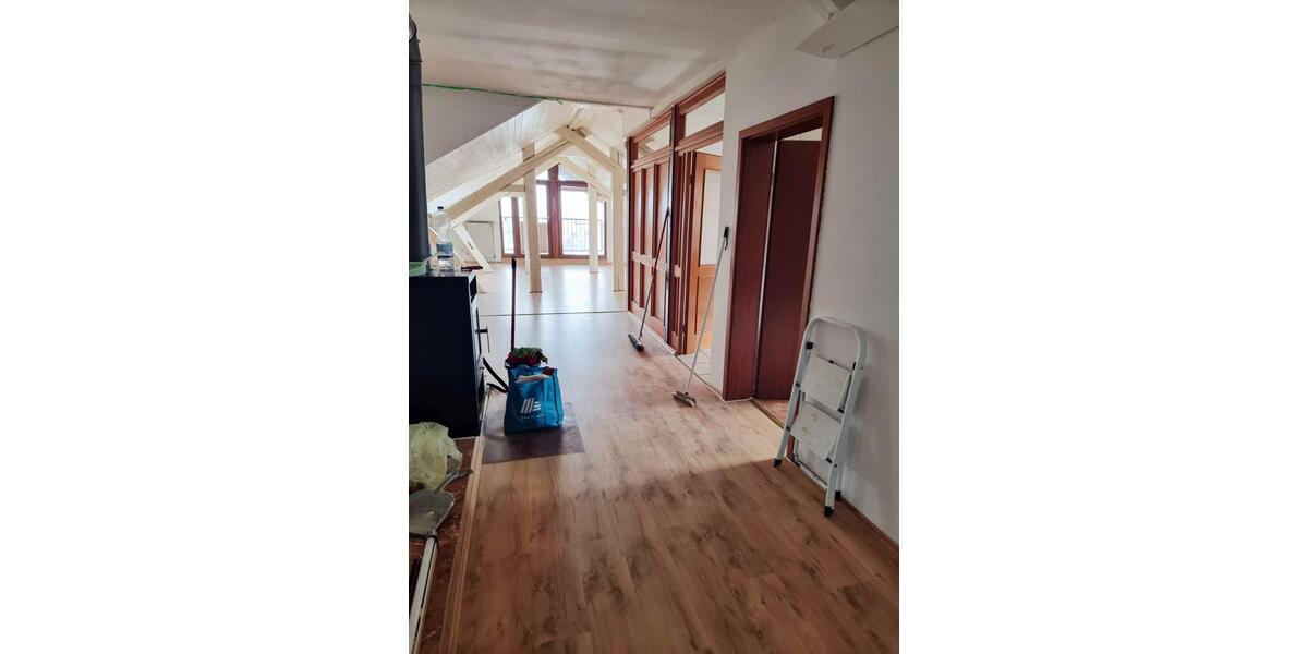 Dachgeschoßwohnung Bickenbach - 3 Zimmer, 90 m&sup2;, 750&euro; | Angebot:24865736