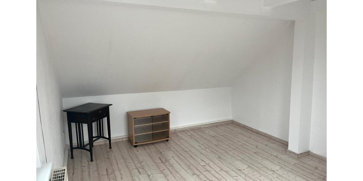 Dachgeschoßwohnung Bad Tabarz - 2 Zimmer, 36 m&sup2;, 324&euro; | Angebot:26496925
