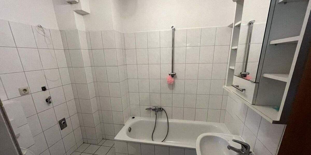 Etagenwohnung Dortmund Brackel - 3 Zimmer, 77 m&sup2;, 770&euro; | Angebot:25140171