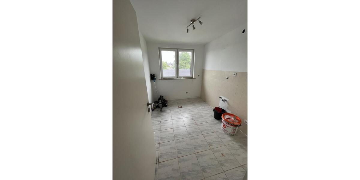 Etagenwohnung Siegburg - 3 Zimmer, 75 m&sup2;, 880&euro; | Angebot:24744834