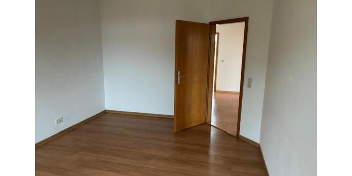 Dachgeschoßwohnung Schönebeck (Elbe) - 4 Zimmer, 83 m&sup2;, 558&euro; | Angebot:22444419