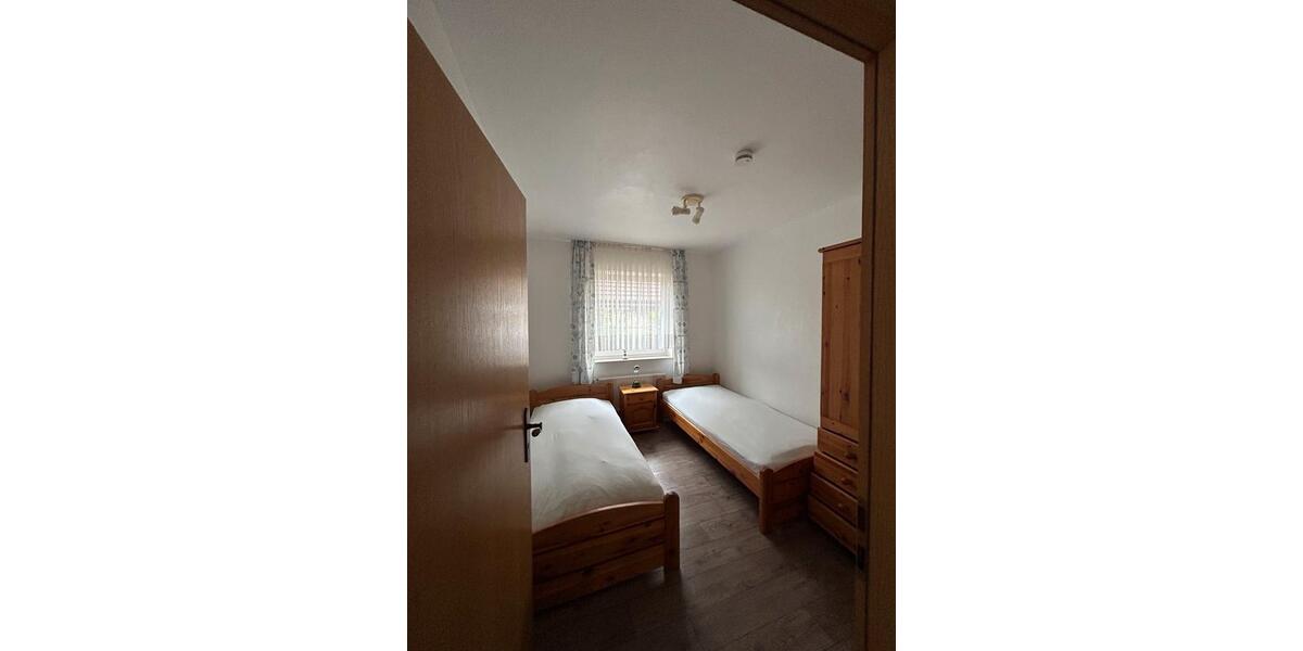 Erdgeschoßwohnung Norden - 3 Zimmer, 72 m&sup2;, 850&euro; | Angebot:26029403