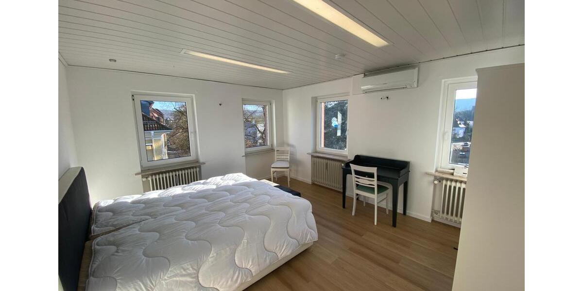 Etagenwohnung Lohr am Main - 7 Zimmer, 150 m&sup2;, 1.350&euro; | Angebot:25964311