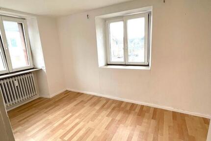 Viel Platz & Zentral 3 Zimmer mit 95qm im EG GartenGarage 3 zimmer