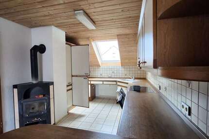 Wohnung Bad Urach - 4 Zimmer, 100 m&sup2;, 900&euro; | Angebot:27596944