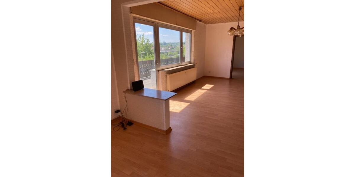Erdgeschoßwohnung Püttlingen - 3.5 Zimmer, 95 m&sup2;, 690&euro; | Angebot:24867544