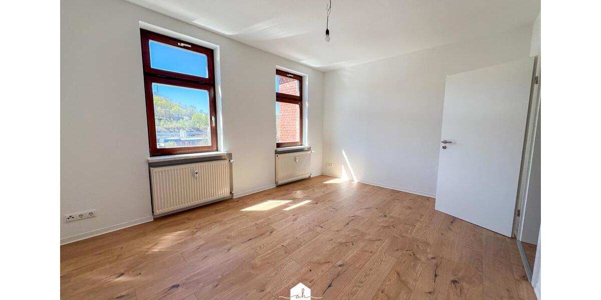 Dachgeschoßwohnung Greiz - 4 Zimmer, 83 m&sup2;, 495&euro; | Angebot:26476621