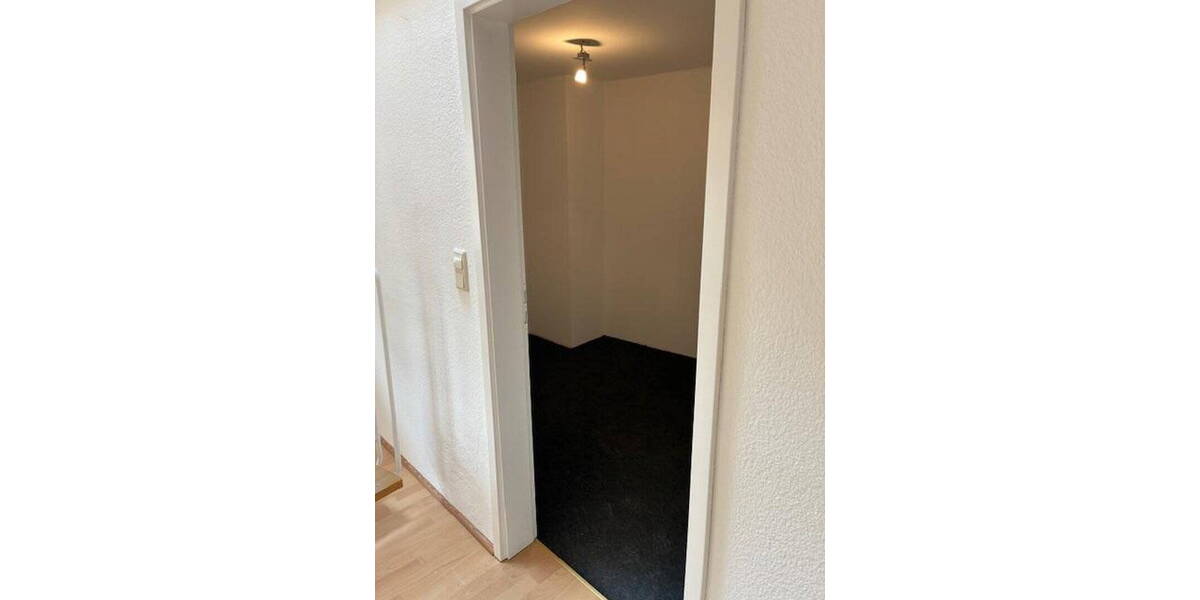 Etagenwohnung Seesen Kirchberg - 4 Zimmer, 129 m&sup2;, 895&euro; | Angebot:26344022