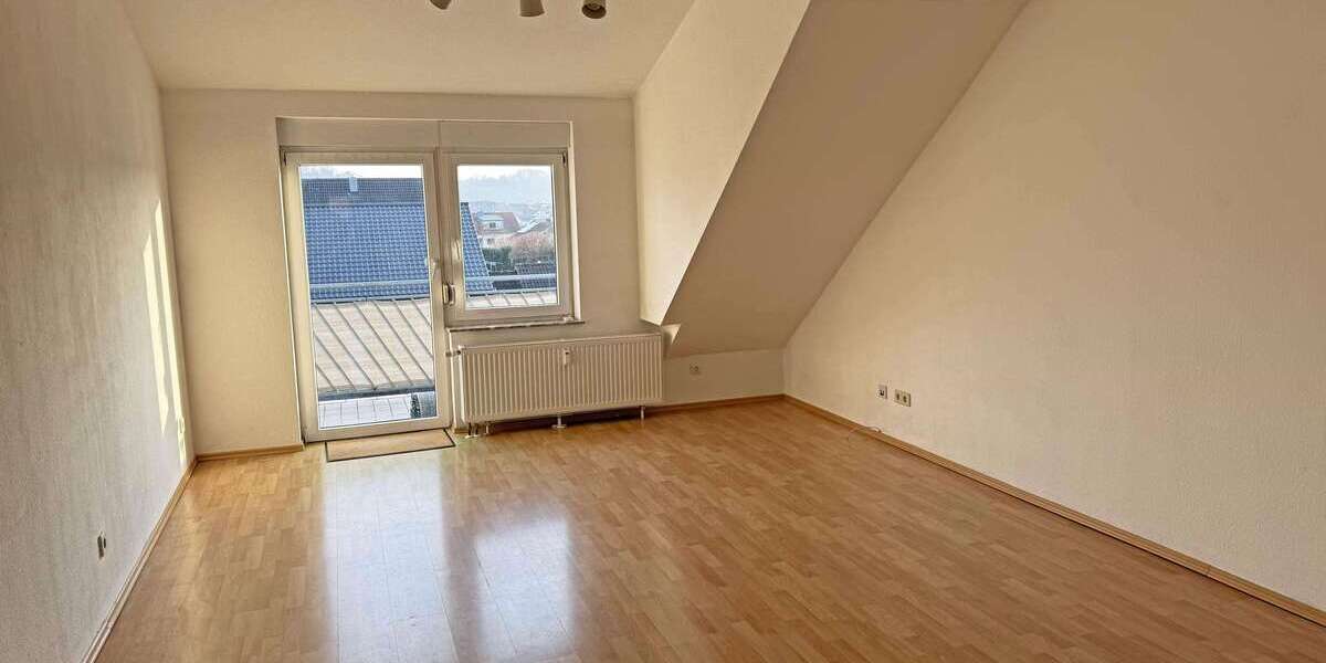 Etagenwohnung Östringen - 4 Zimmer, 90 m&sup2;, 1.200&euro; | Angebot:24664521