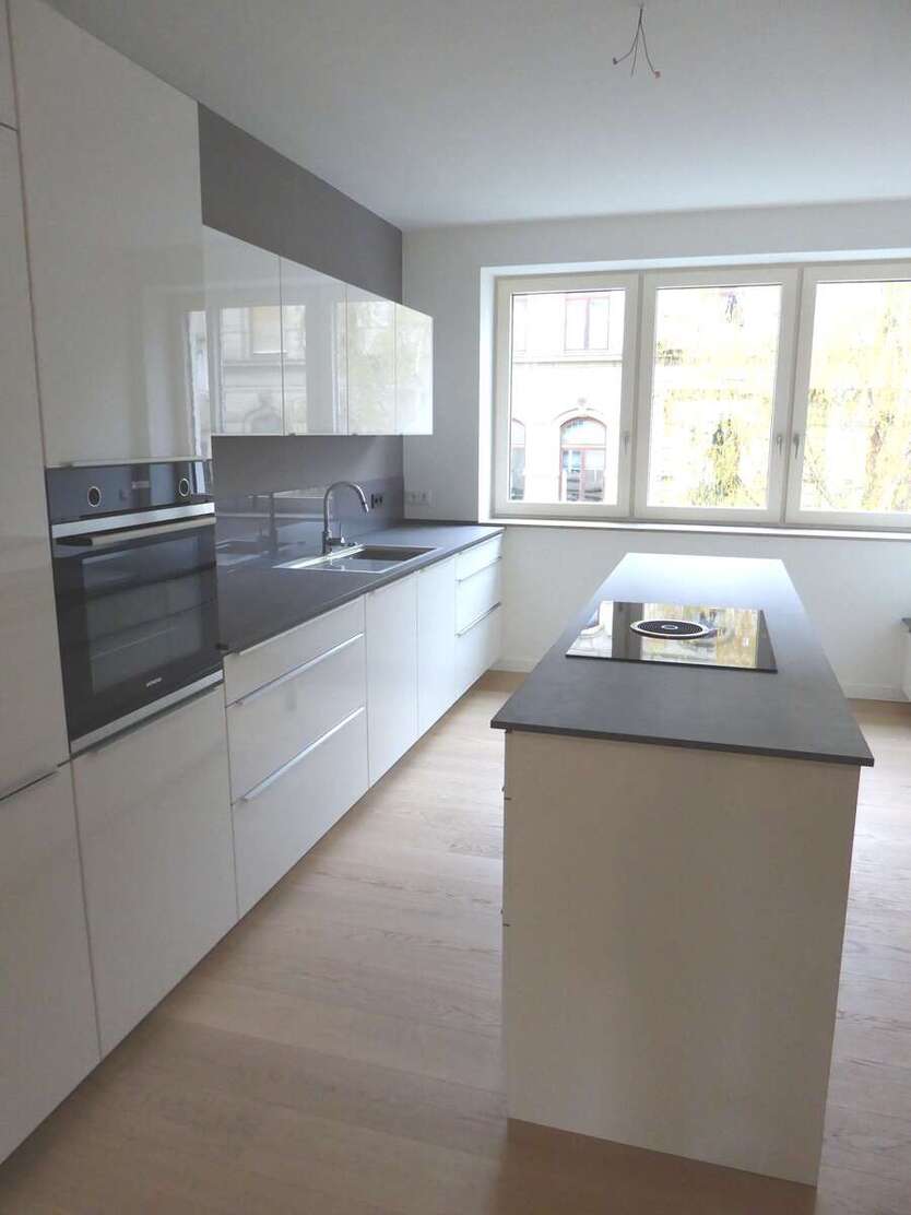 Wohnung zum Mieten in Frankfurt 3.490 € 140 m² 3 zimmer
