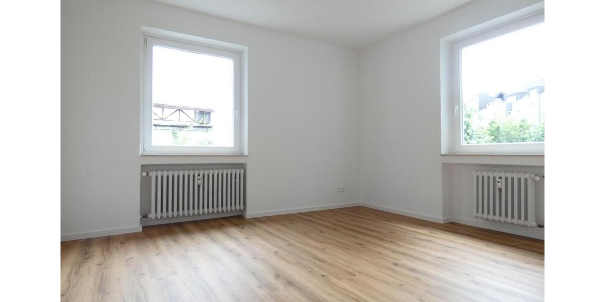 Etagenwohnung Mülheim an der Ruhr - 4 Zimmer, 124 m&sup2;, 1.415&euro; | Angebot:25877313