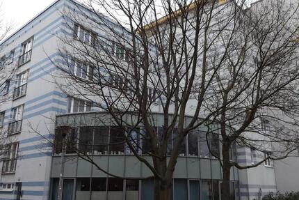 Wohnung Lambrechtshagen - 1 Zimmer, 27 m&sup2;, 260&euro; | Angebot:25936120