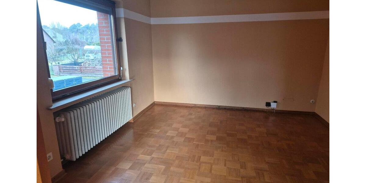 Erdgeschoßwohnung Hambühren - 4 Zimmer, 120 m&sup2;, 1.200&euro; | Angebot:26014275