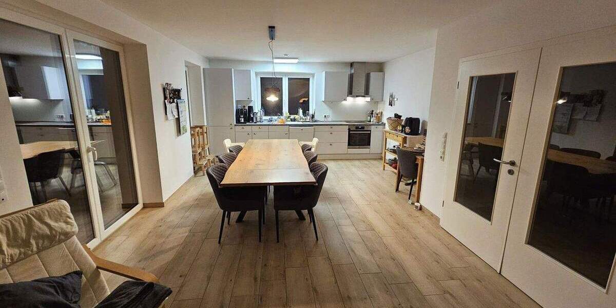 Doppelhaushälfte Hollenbek - 4 Zimmer, 119 m&sup2;, 1.600&euro; | Angebot:25755239