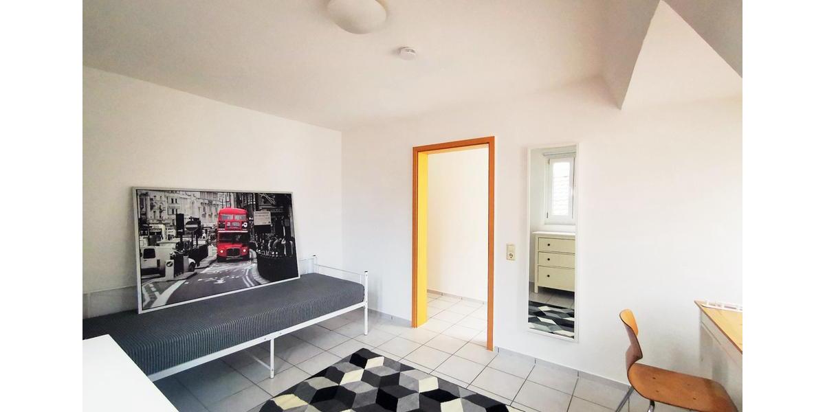 Möbliertes WG-Gästezimmer mit WLAN, Küche, Bad & Waschmaschine 1 zimmer