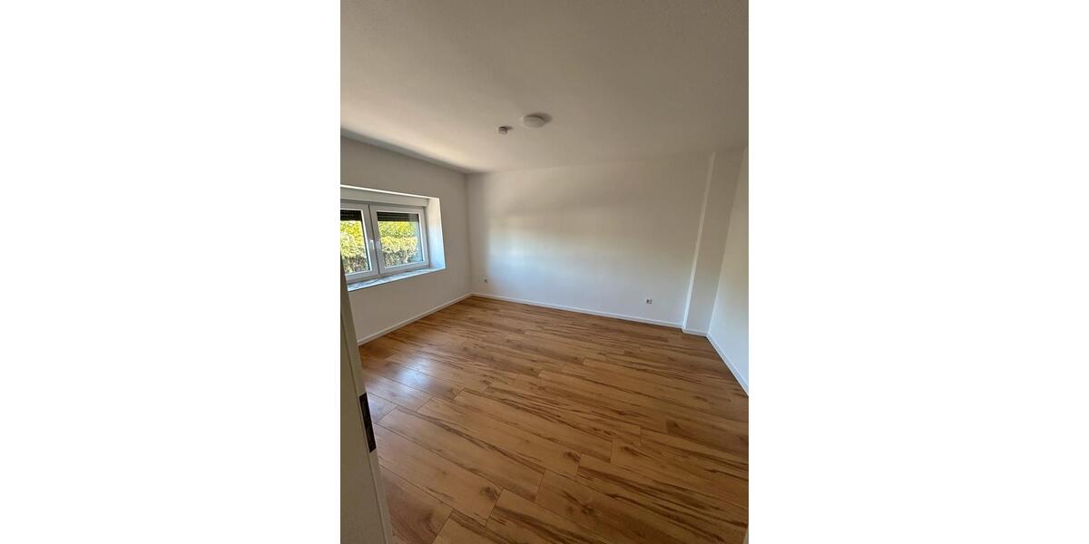 Maisonettenwohnung Sankt Augustin - 6 Zimmer, 140 m&sup2;, 1.600&euro; | Angebot:26659129