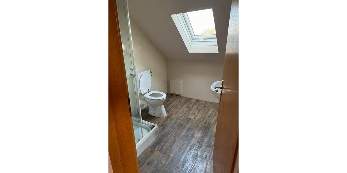 Dachgeschoßwohnung Nalbach - 2 Zimmer, 60 m&sup2;, 800&euro; | Angebot:26169570