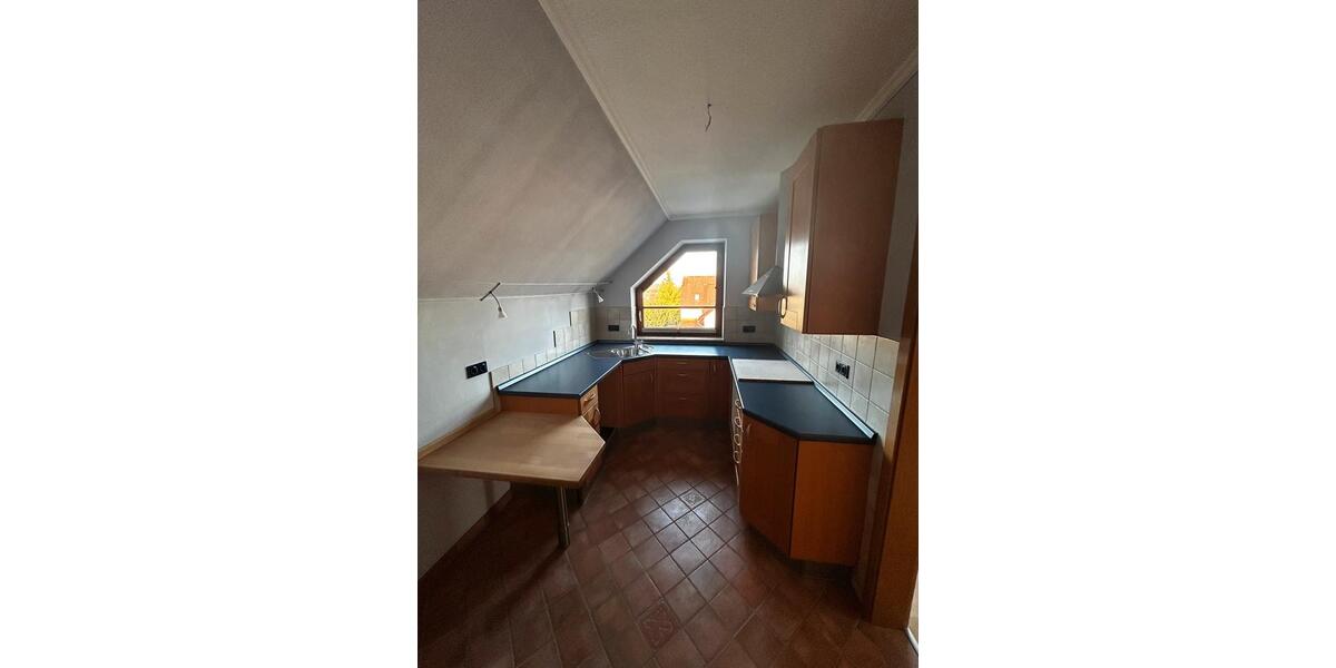 Dachgeschoßwohnung Bad Arolsen - 2 Zimmer, 70 m&sup2;, 600&euro; | Angebot:26010375