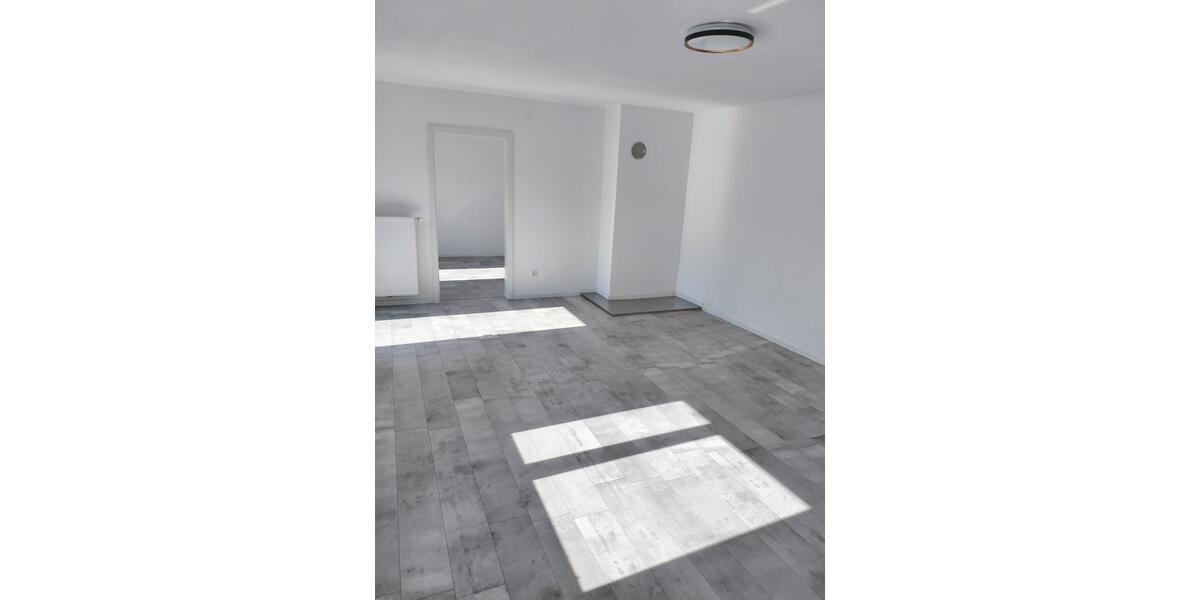 Terrassenwohnung Traunstein - 3 Zimmer, 77 m&sup2;, 1.050&euro; | Angebot:26697936