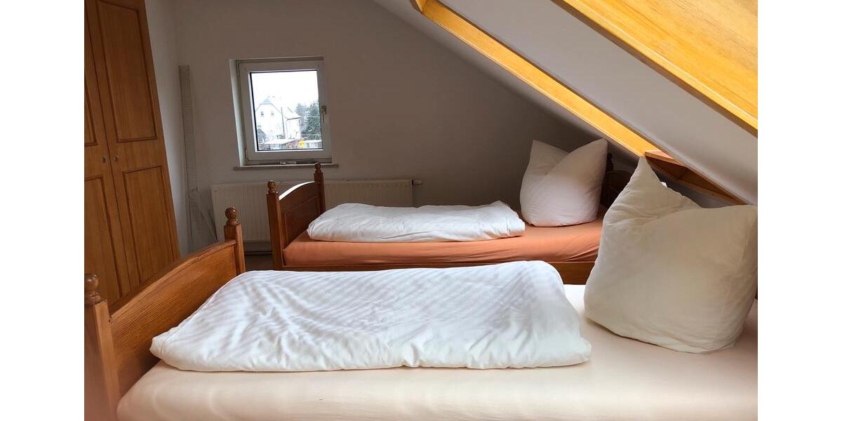 Dachgeschoßwohnung Wilsdruff - 3 Zimmer, 86 m&sup2;, 900&euro; | Angebot:25499831