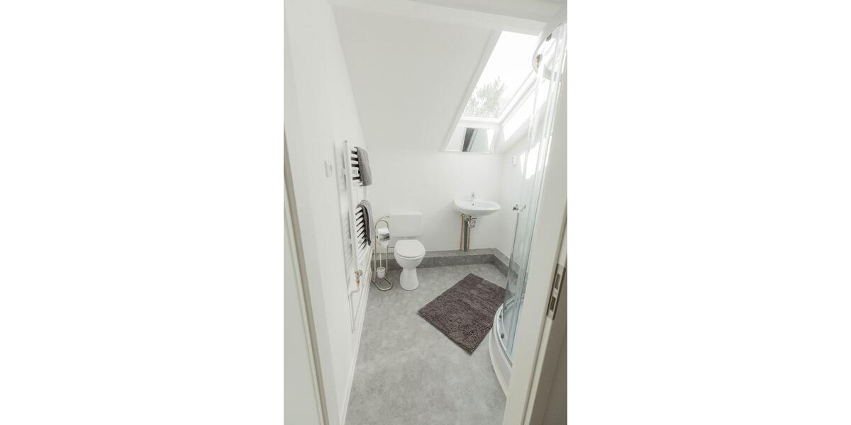 Wohnen auf Zeit Itzehoe - 8 Zimmer, 28 m&sup2;, 25&euro; | Angebot:26033228