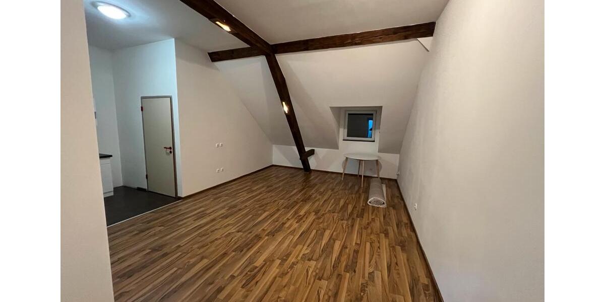 Dachgeschoßwohnung Essenbach - 2 Zimmer, 45 m&sup2;, 820&euro; | Angebot:26277317