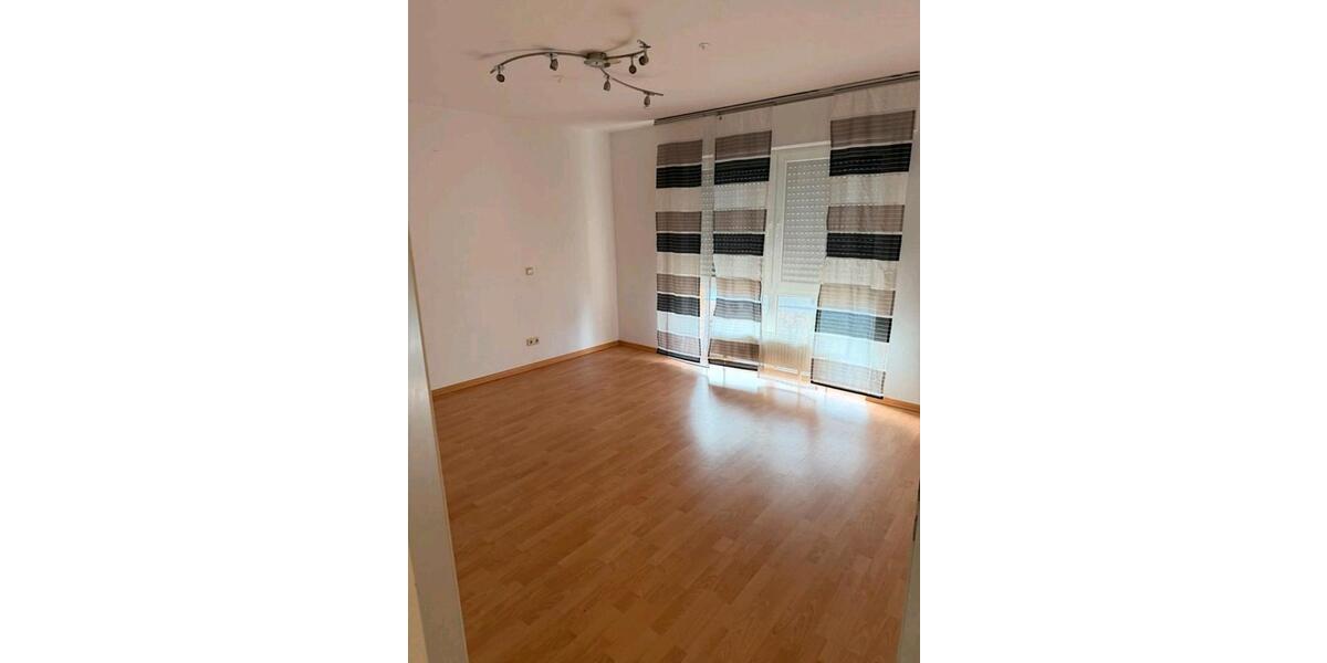 Etagenwohnung Siegburg - 3 Zimmer, 68 m&sup2;, 1.040&euro; | Angebot:26492814