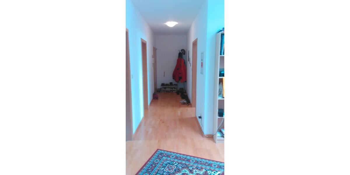 Dachgeschoßwohnung Leipzig Süd - 14 Zimmer, 65 m&sup2;, 365&euro; | Angebot:26033277