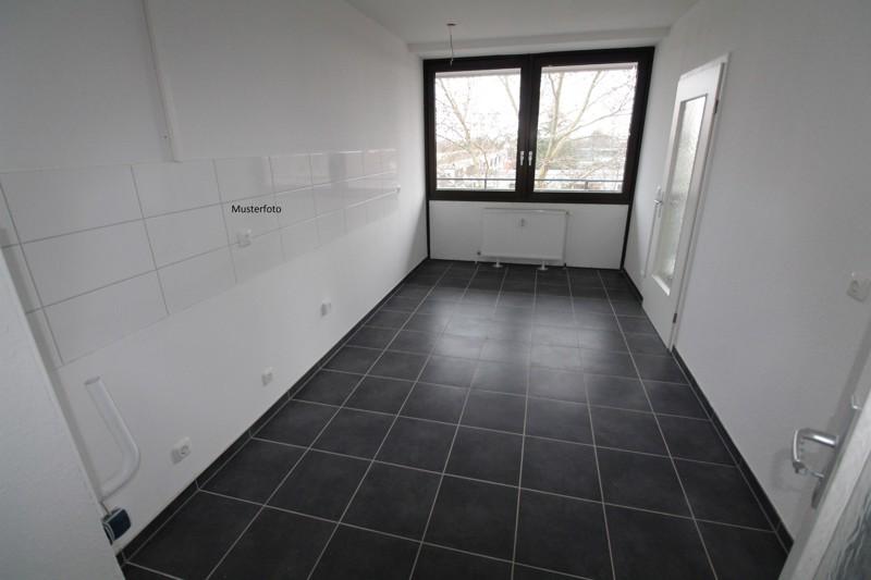 Etwas besonderes: frisch sanierte 2-Zimmer-Wohnung zimmer
