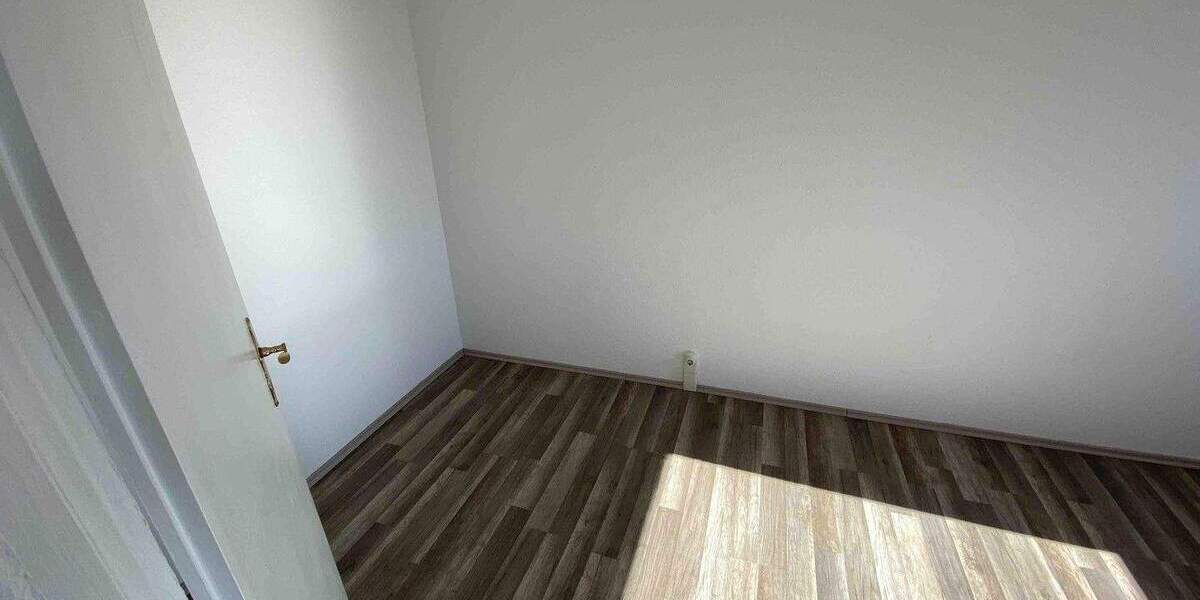 Etagenwohnung Bad Düben Weinbergshäuser - 4 Zimmer, 70 m&sup2;, 494&euro; | Angebot:24736533