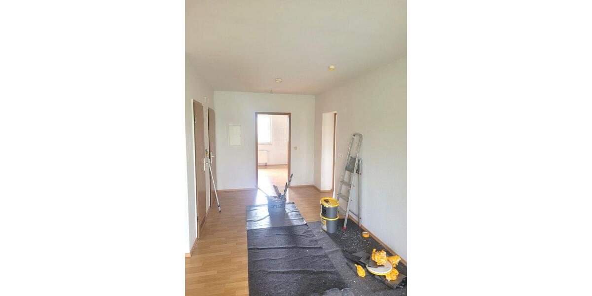 Etagenwohnung Neustadt bei Coburg - 78 Zimmer, 580 m&sup2;, 580&euro; | Angebot:26246920