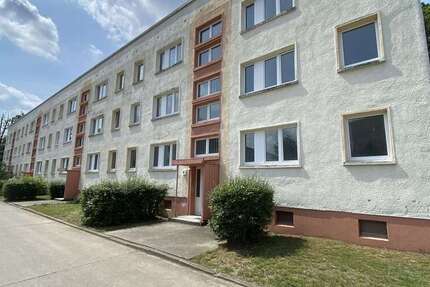 Wohnung Annaburg - 4 Zimmer, 75 m&sup2;, 395&euro; | Angebot:18536400