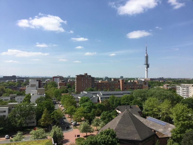 3-Zimmer-Wohnung mit Loggia und fantastischer Aussicht nahe MHH zimmer