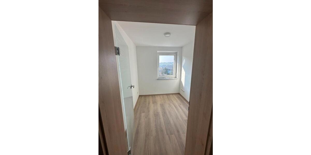 Etagenwohnung Reichenbach im Vogtland Obermylau - 5 Zimmer, 108 m&sup2;, 1.300&euro; | Angebot:26573227