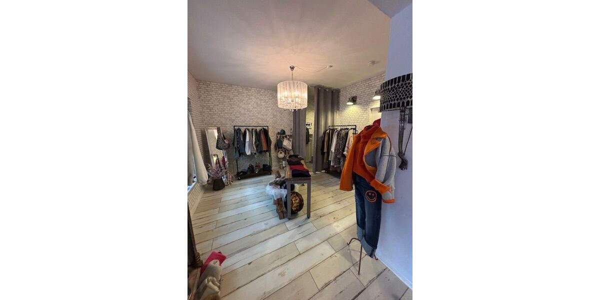 Gewerbeobjekt Mülheim an der Ruhr Broich - 3 Zimmer, 616&euro; | Angebot:24765913