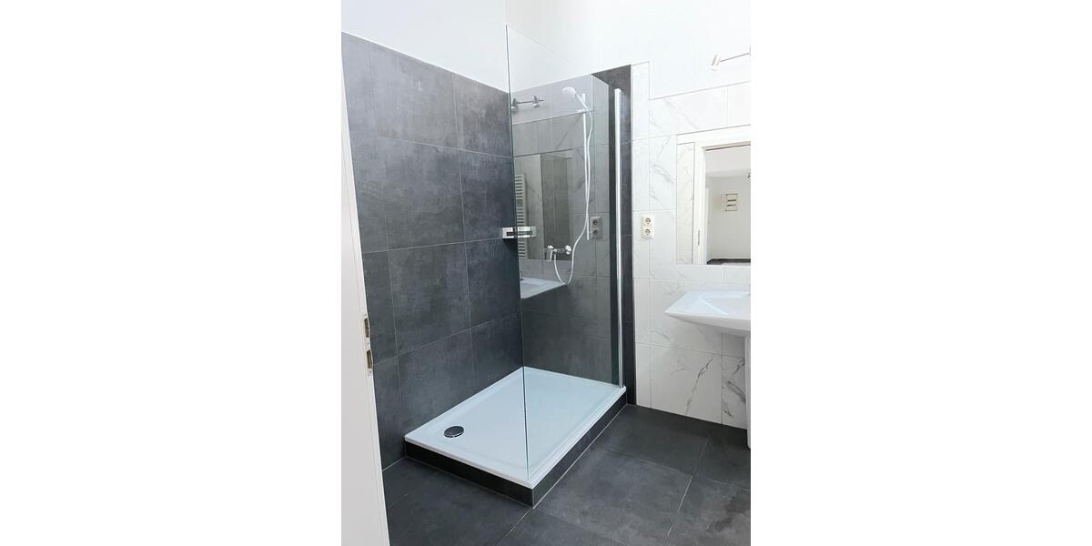 Dachgeschoßwohnung Leiwen - 3 Zimmer, 75 m&sup2;, 900&euro; | Angebot:26122081