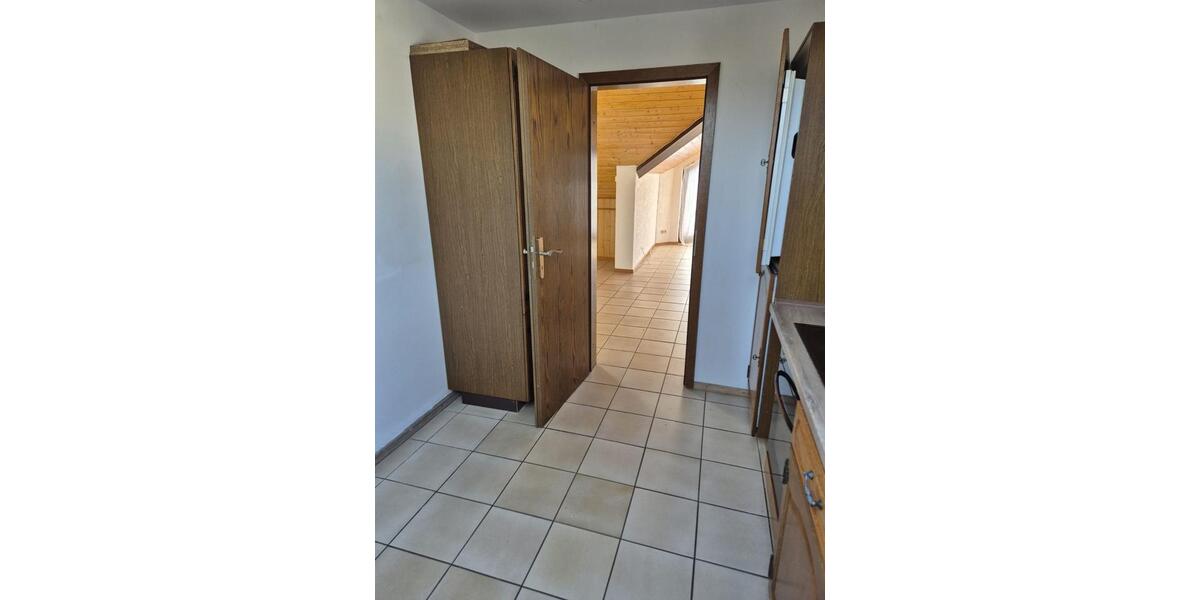 Dachgeschoßwohnung Kelkheim (Taunus) - 2 Zimmer, 67 m&sup2;, 870&euro; | Angebot:25613862